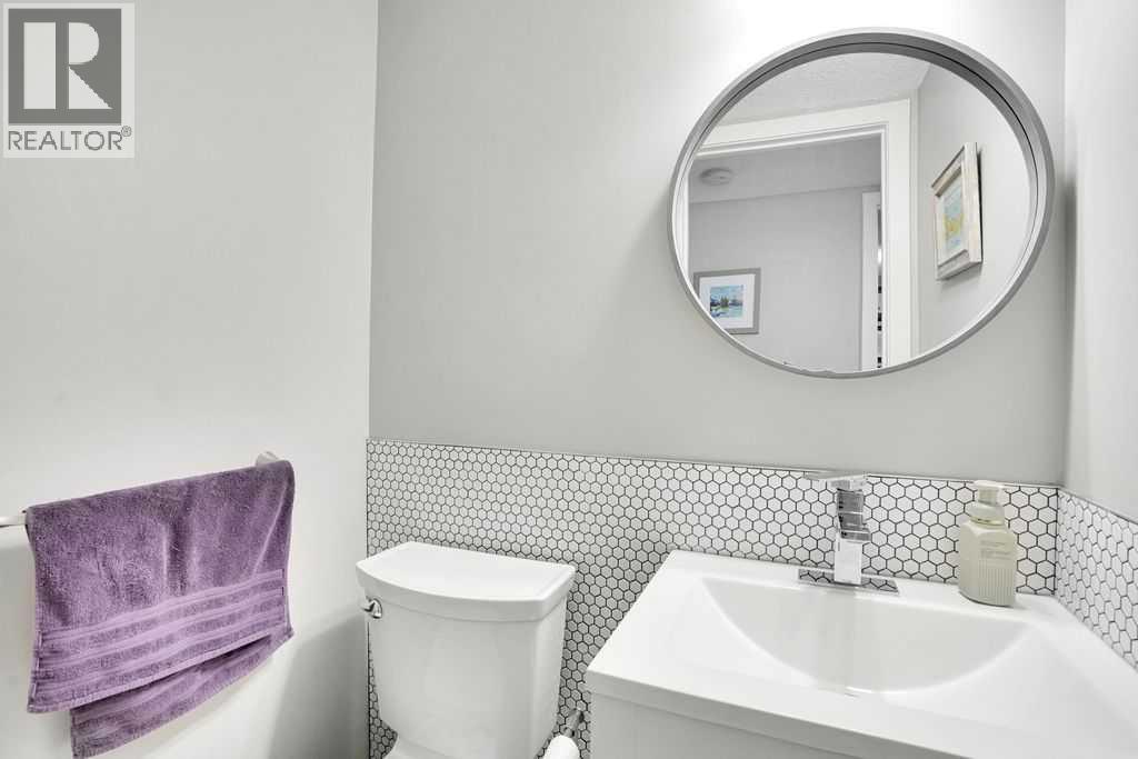 229 Wood Valley Place Sw, Calgary, Alberta  T2W 5X4 - Photo 23 - A2261875