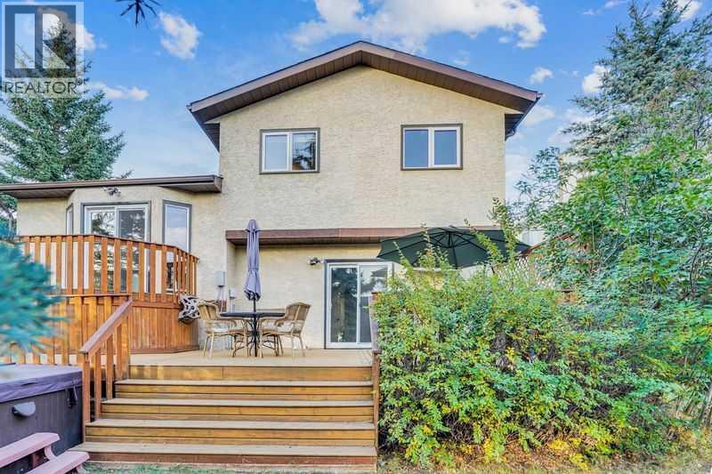 229 Wood Valley Place Sw, Calgary, Alberta  T2W 5X4 - Photo 34 - A2261875