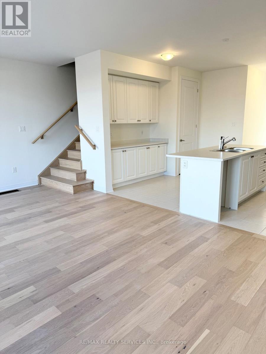 64 Masters Drive, Welland, Ontario  L3B 0N4 - Photo 11 - X12632484