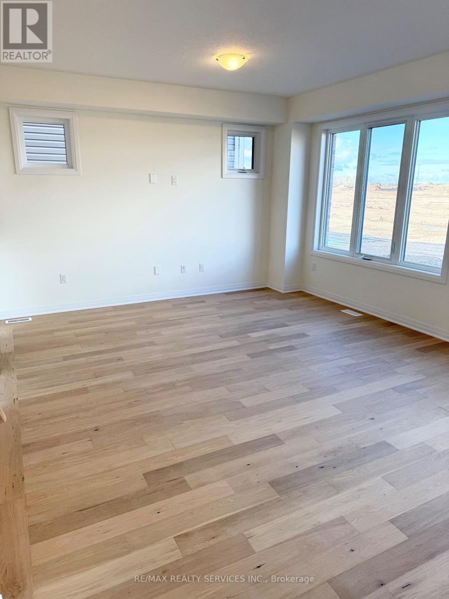 64 Masters Drive, Welland, Ontario  L3B 0N4 - Photo 13 - X12632484