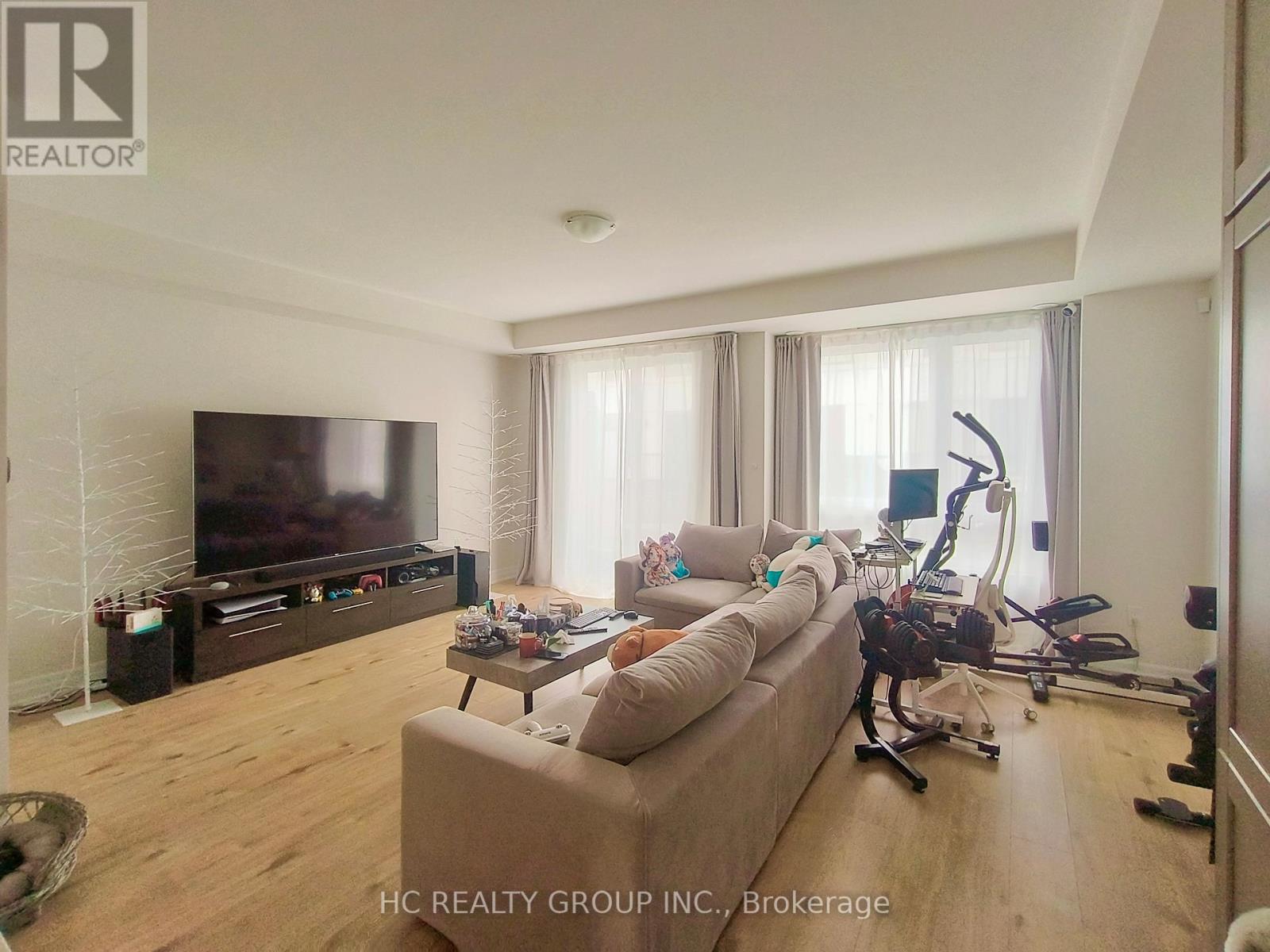 33 Thomas Armstrong Lane, Richmond Hill, Ontario  L4C 3E4 - Photo 3 - N12632490