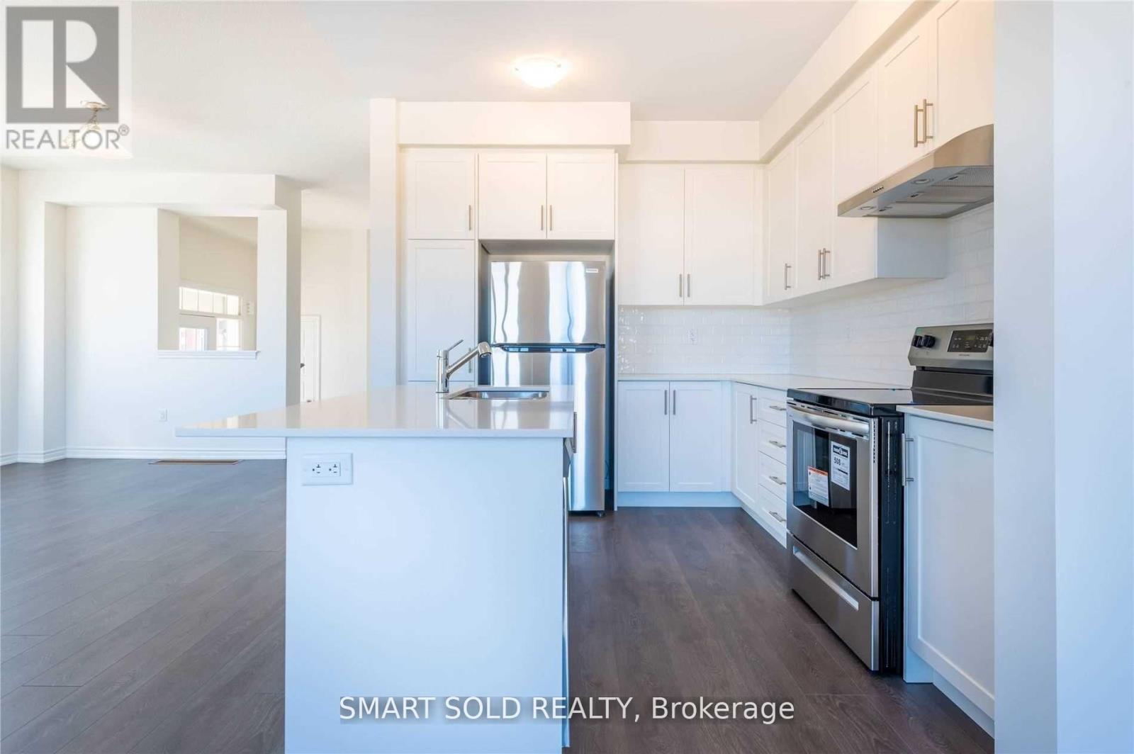 73 Greer Street, Barrie, Ontario  L9J 0R5 - Photo 6 - S12632492