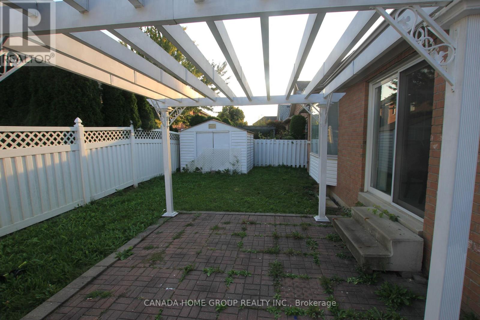 25 Stevens Drive, Niagara-On-The-Lake, Ontario L0S 1J0 - Photo 2 - X12632488