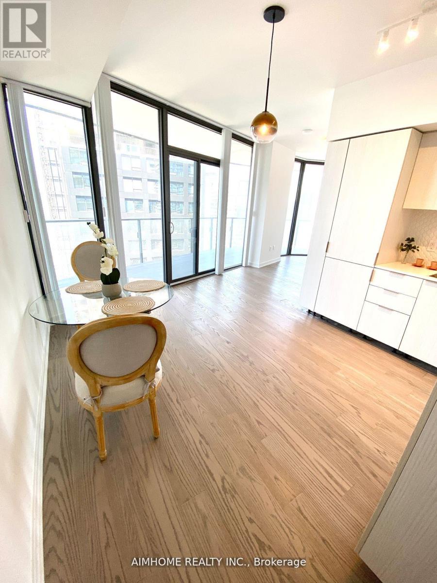 4011 - 11 Wellesley Street W, Toronto, Ontario  M4Y 0G4 - Photo 11 - C12632498