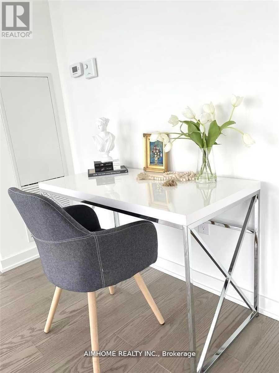 4011 - 11 Wellesley Street W, Toronto, Ontario  M4Y 0G4 - Photo 20 - C12632498