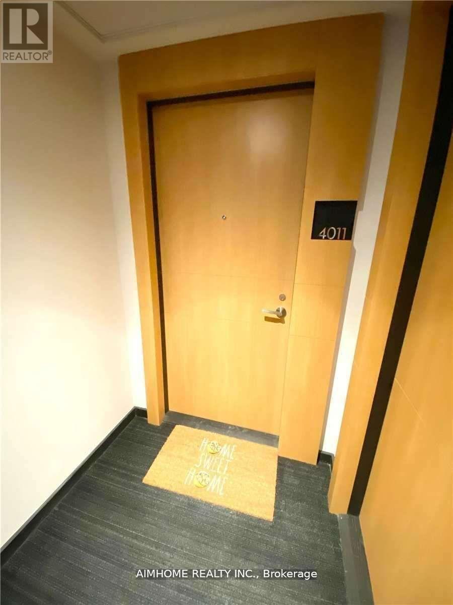 4011 - 11 Wellesley Street W, Toronto, Ontario  M4Y 0G4 - Photo 5 - C12632498