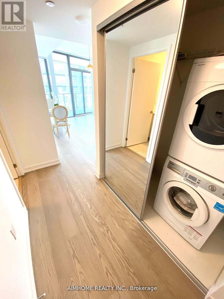 4011 - 11 Wellesley Street W, Toronto, Ontario  M4Y 0G4 - Photo 7 - C12632498