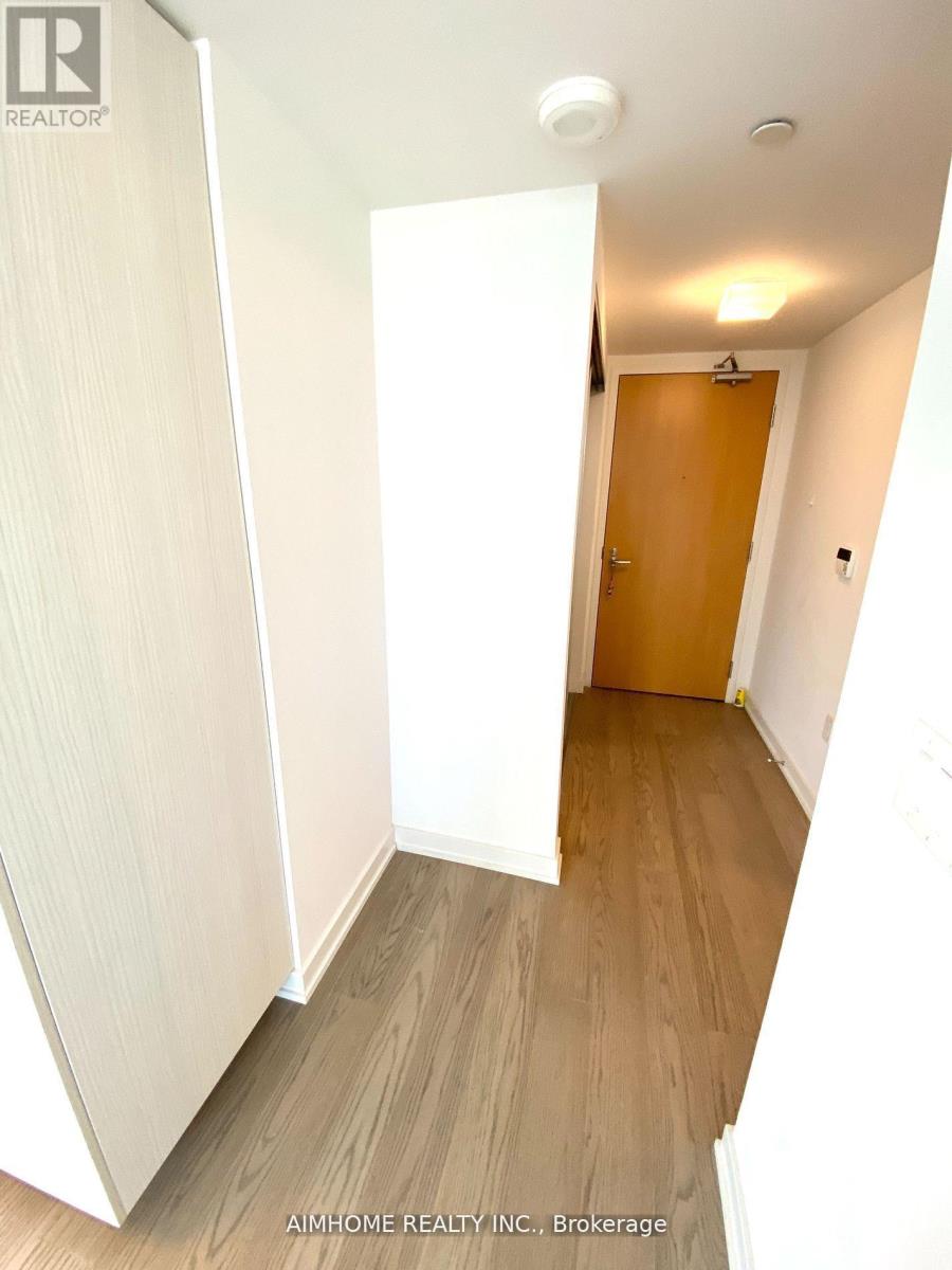 4011 - 11 Wellesley Street W, Toronto, Ontario  M4Y 0G4 - Photo 8 - C12632498