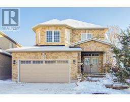 821 WALSH COURT, Newmarket, Ontario
