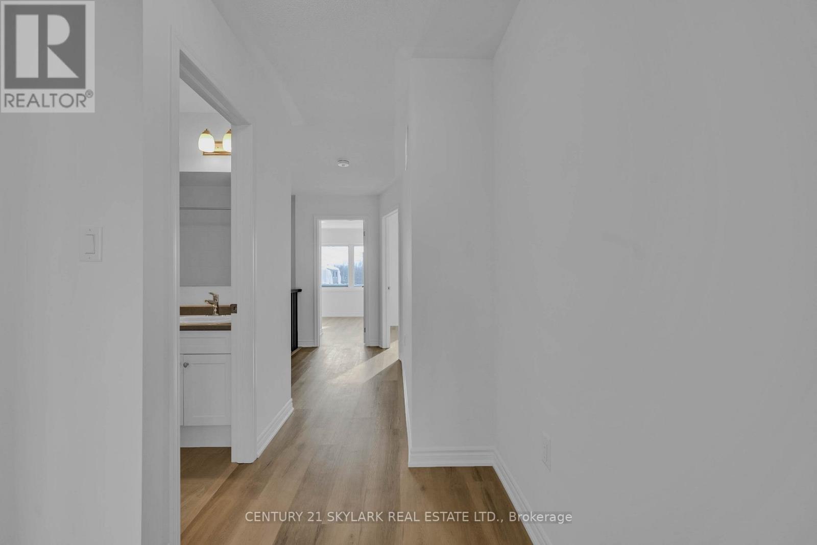 16 Ivory Road, Barrie, Ontario  L9J 0B7 - Photo 11 - S12632500