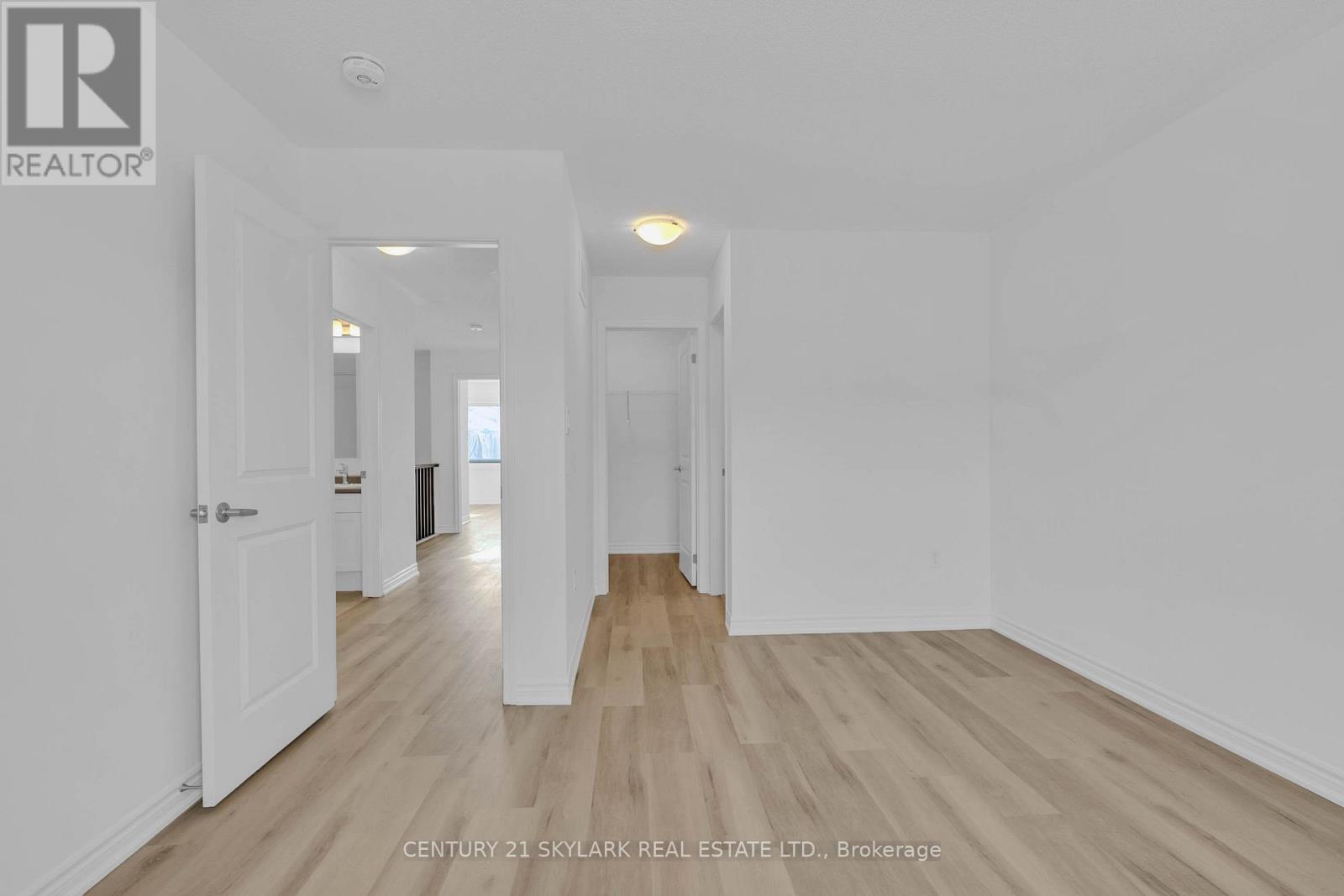 16 Ivory Road, Barrie, Ontario  L9J 0B7 - Photo 13 - S12632500