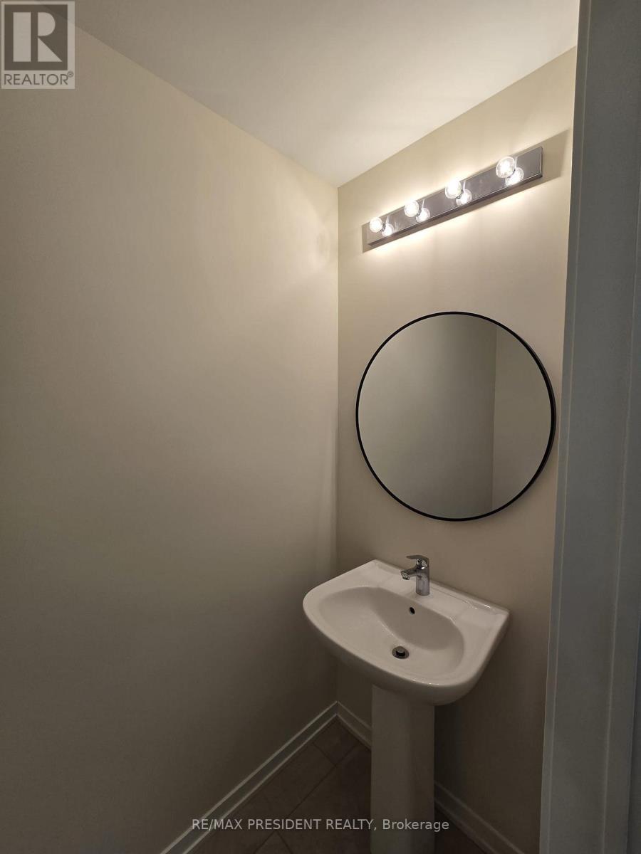 28 Seahorse Common, Cambridge, Ontario  N1R 5S2 - Photo 11 - X12632502