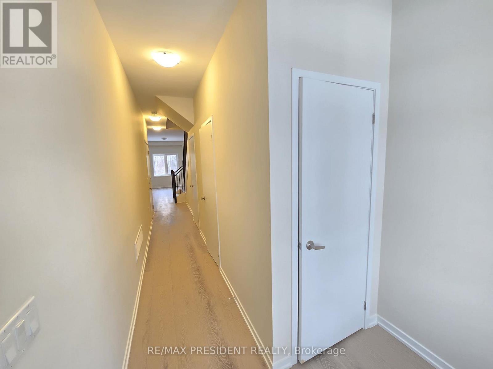 28 Seahorse Common, Cambridge, Ontario  N1R 5S2 - Photo 3 - X12632502