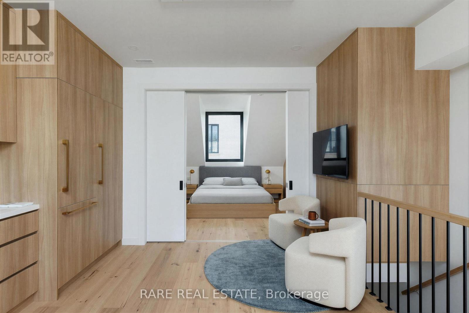 Laneway - 451 Montrose Avenue, Toronto, Ontario M6G 3H2 - Photo 10 - C12632520