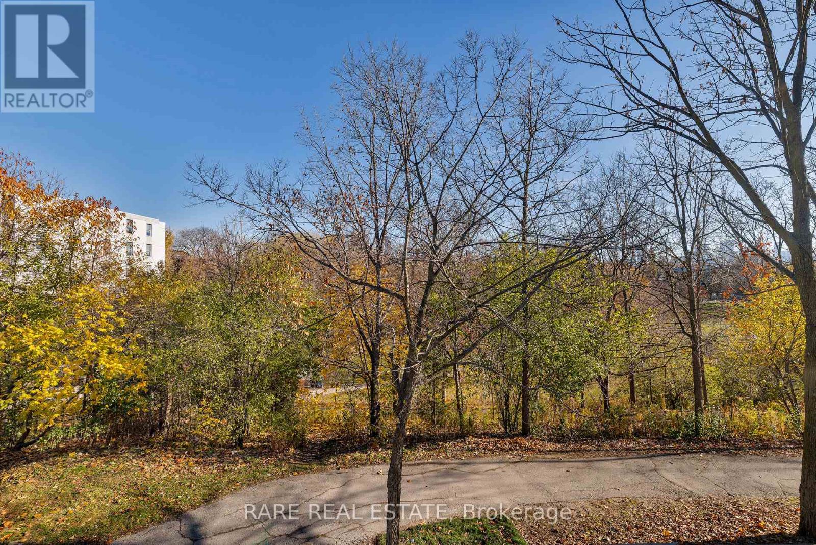 Laneway - 451 Montrose Avenue, Toronto, Ontario M6G 3H2 - Photo 19 - C12632520