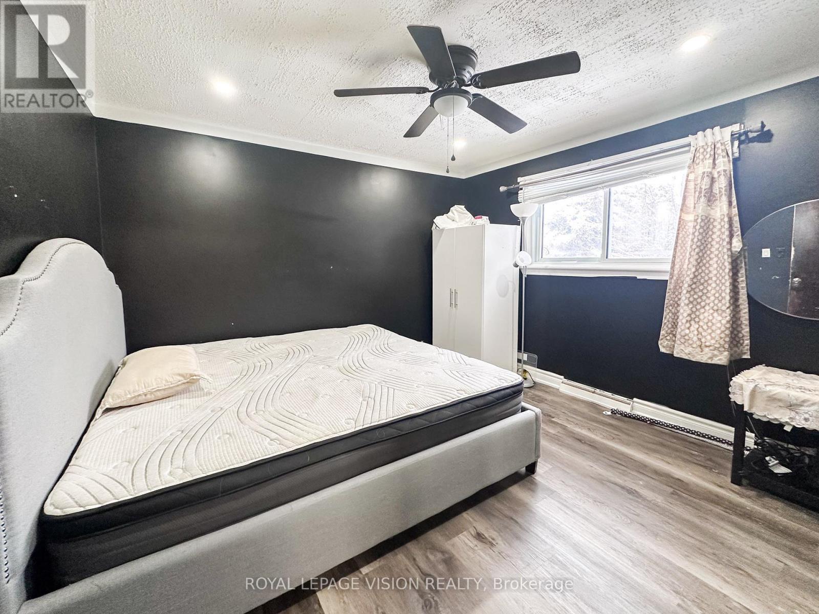 Main Floor - 380 Arbor Court, Oshawa, Ontario  L1J 3G4 - Photo 13 - E12632512