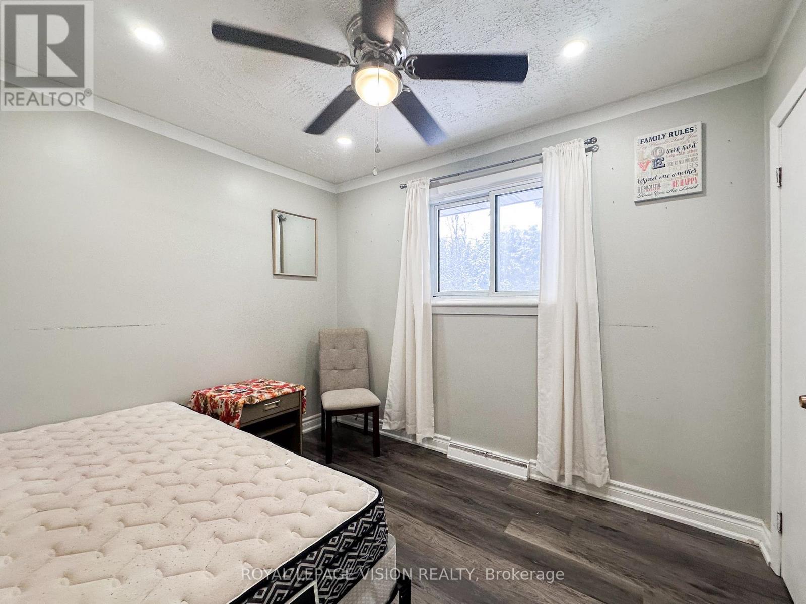 Main Floor - 380 Arbor Court, Oshawa, Ontario  L1J 3G4 - Photo 15 - E12632512