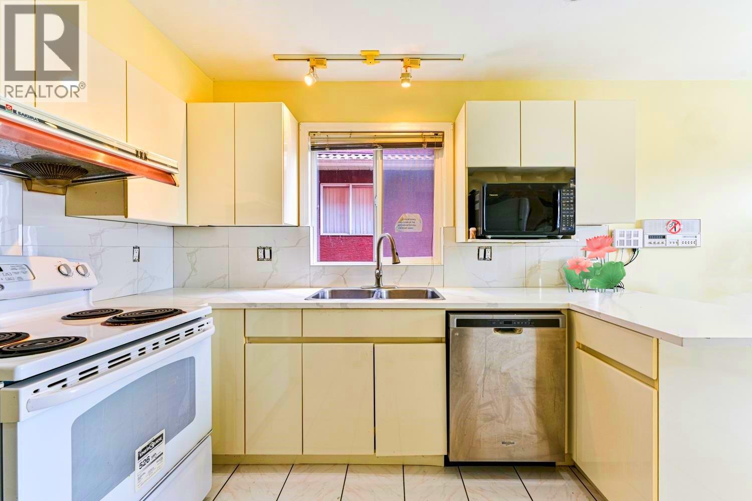 396 E 49th Avenue, Vancouver, British Columbia V5W 2G6 - Photo 9 - R3072762