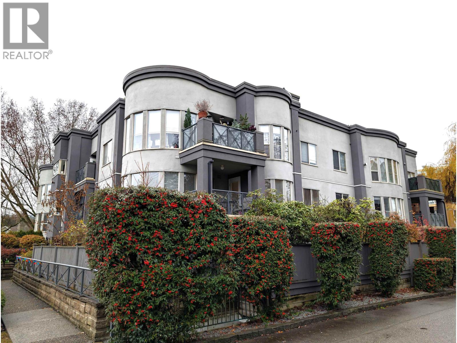 105 2345 Central Avenue, Port Coquitlam, British Columbia  V3C 1V9 - Photo 2 - R3072313