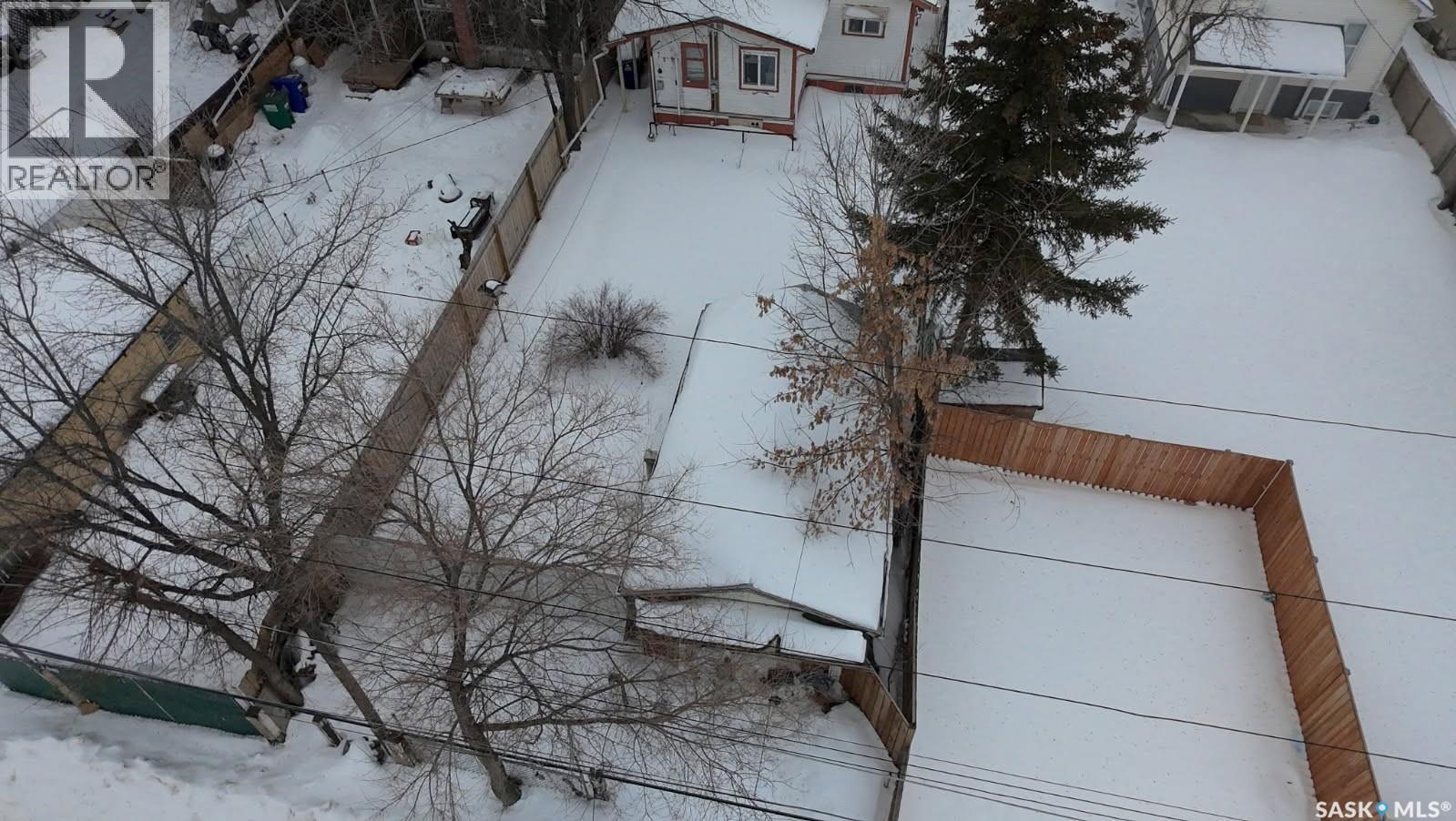 118 E Avenue S, Saskatoon, Saskatchewan  S7M 1R6 - Photo 8 - SK025615