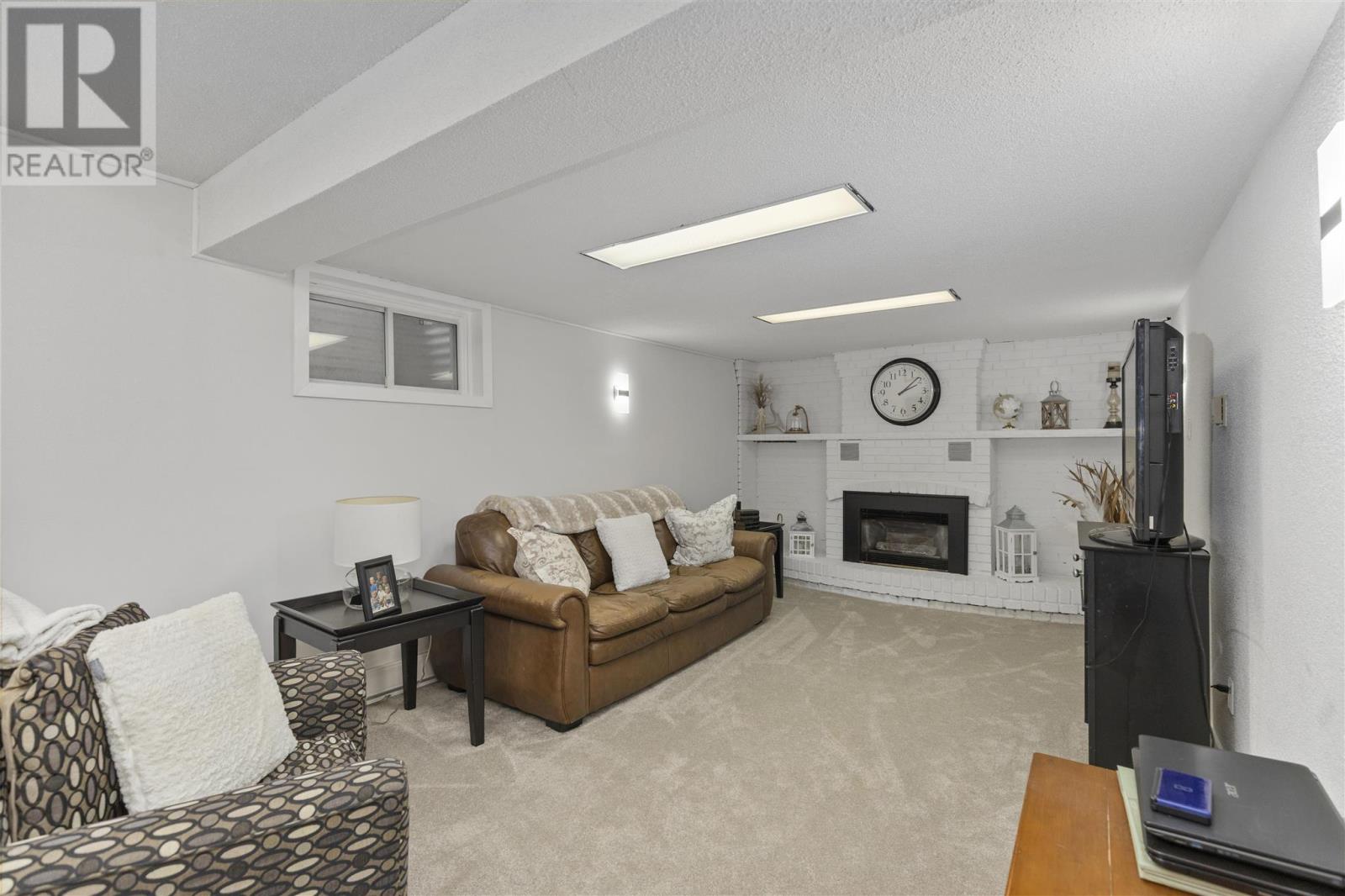 3 Charlotte Dr, Sault Ste. Marie, Ontario  P6B 5S6 - Photo 32 - SM253444