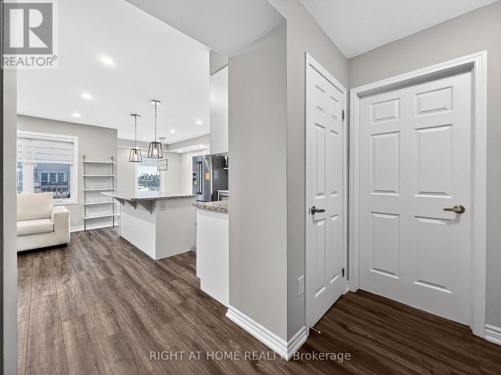 1274 Hop Place, Milton, Ontario  L9E 1S4 - Photo 10 - W12632526