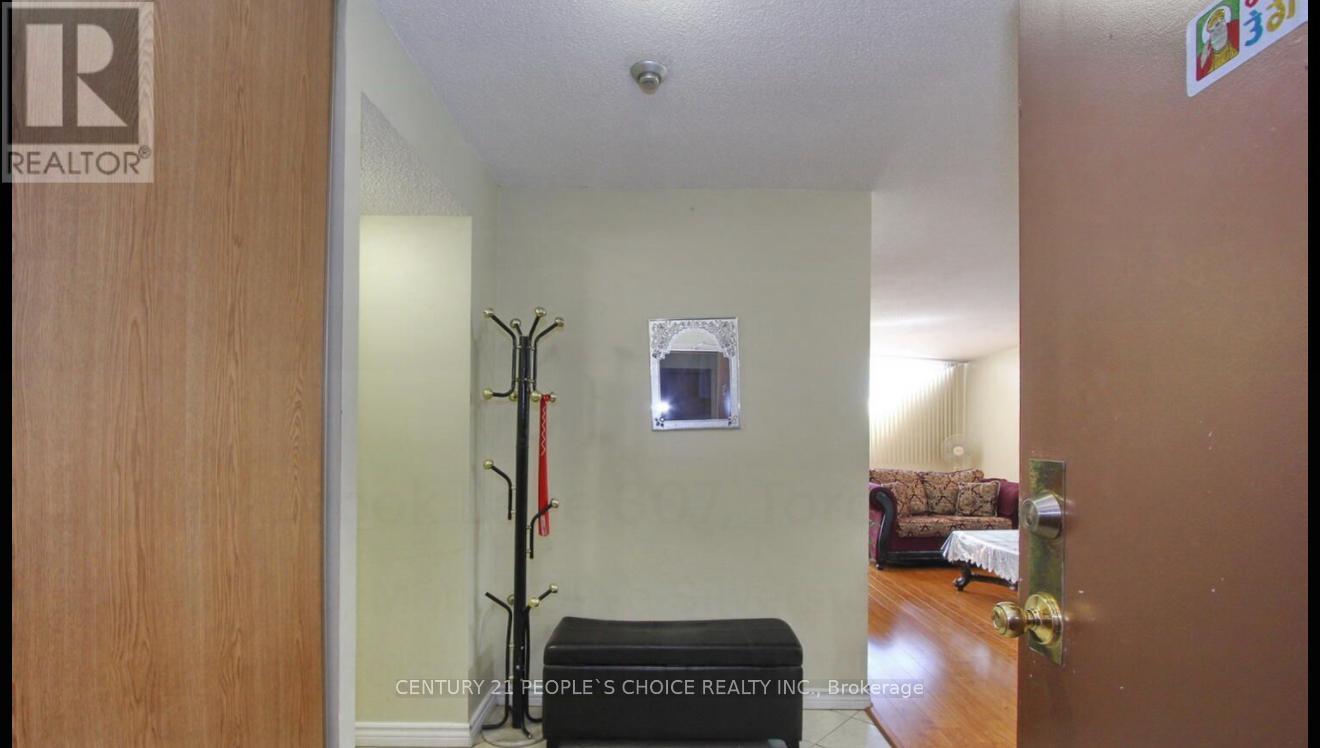 307 - 21 Markbrook Lane, Toronto (Mount Olive-Silverstone-Jamestown), Ontario  M9V 5E4 - Photo 7 - W12588818