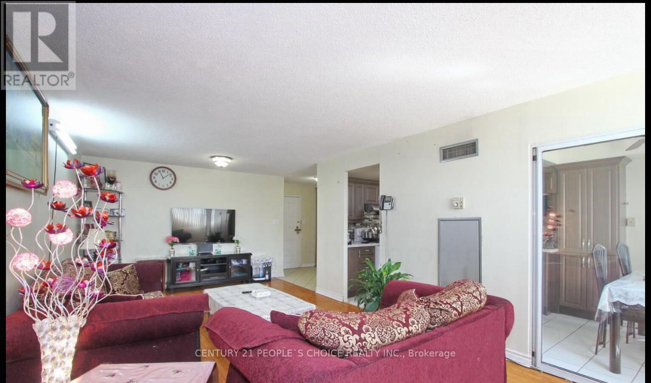 307 - 21 Markbrook Lane, Toronto (Mount Olive-Silverstone-Jamestown), Ontario  M9V 5E4 - Photo 8 - W12588818