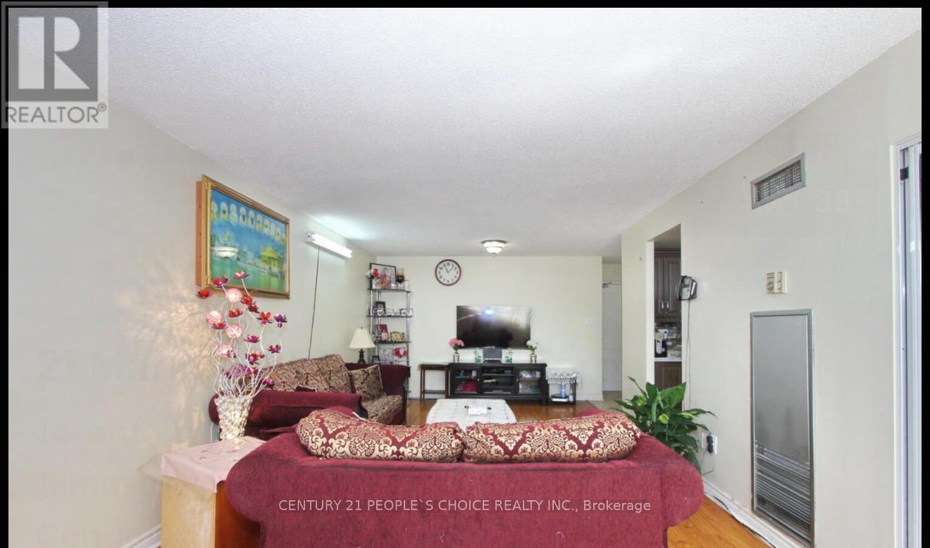 307 - 21 Markbrook Lane, Toronto (Mount Olive-Silverstone-Jamestown), Ontario  M9V 5E4 - Photo 6 - W12588818