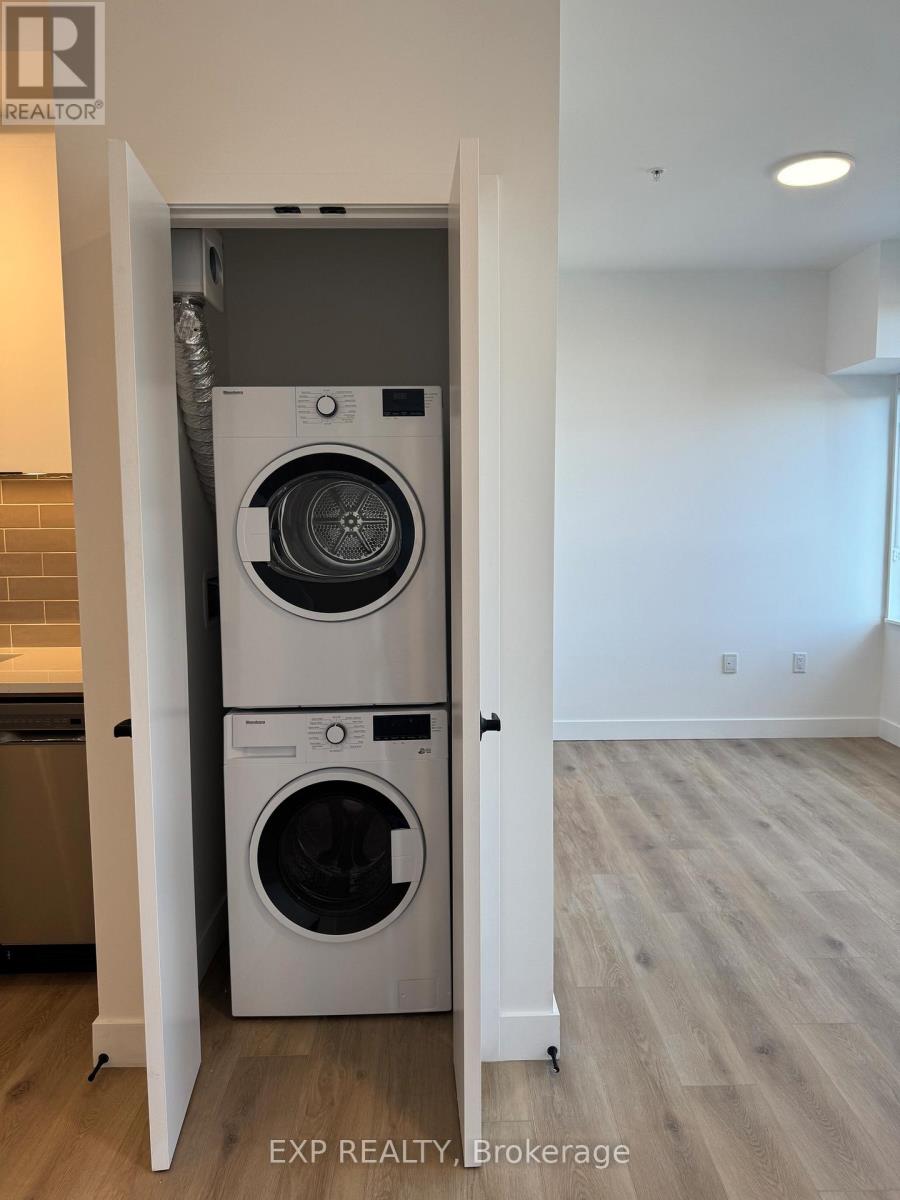 301 - 1600 James Naismith Dr Drive, Ottawa, Ontario  K1B 5N8 - Photo 18 - X12570102