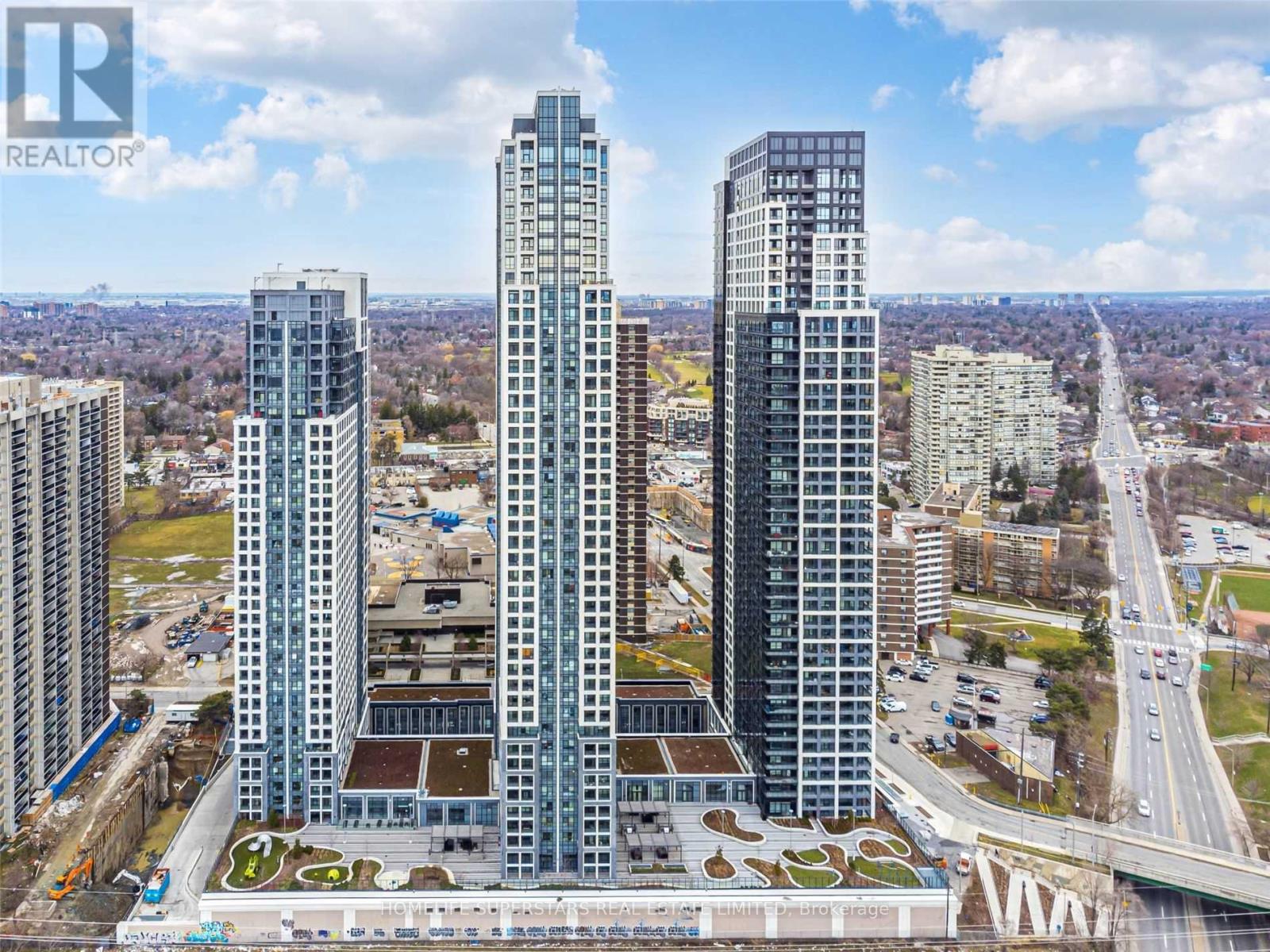 2135 - 5 Mabelle Avenue, Toronto, Ontario  M9A 4Y1 - Photo 2 - W12632546