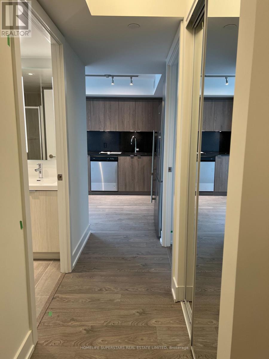 2135 - 5 Mabelle Avenue, Toronto, Ontario  M9A 4Y1 - Photo 8 - W12632546