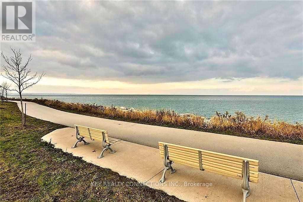 225 - 101 Shoreview Place, Hamilton, Ontario  L8E 0K3 - Photo 18 - X12632542