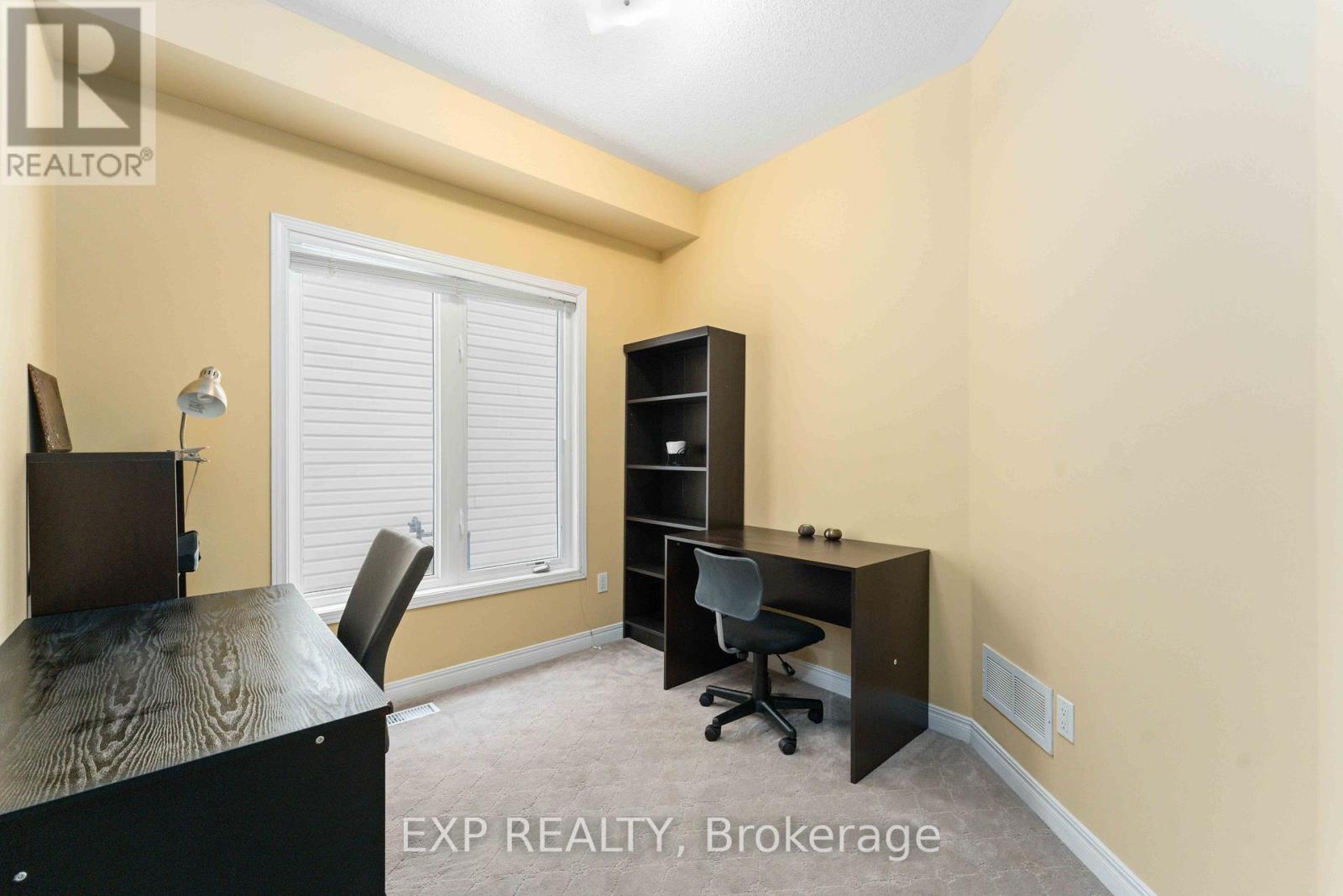 118 Finn Court, Ottawa, Ontario K1V 2C8 - Photo 7 - X12416732