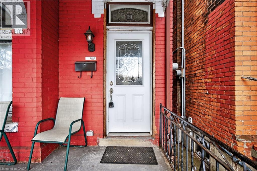 19 Morden Street, Hamilton, Ontario  L8R 1P6 - Photo 5 - 40791338