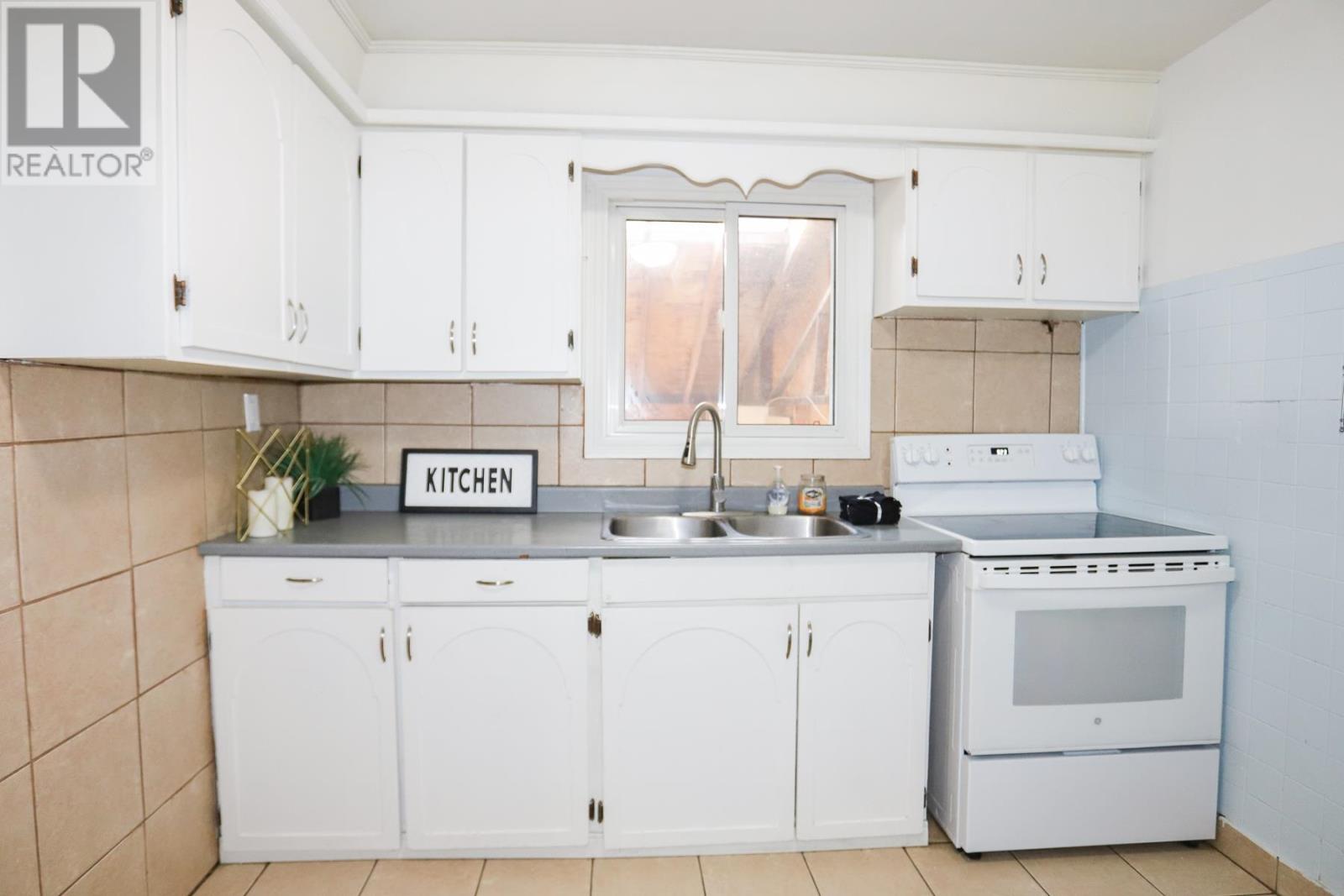 22 Lloyd St, Sault Ste. Marie, Ontario  P6C 3X8 - Photo 13 - SM253321