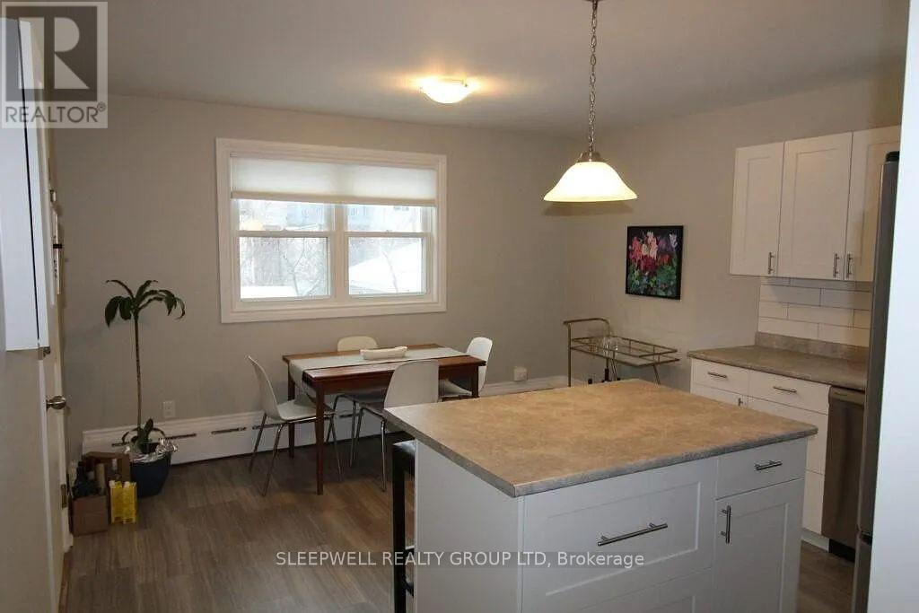 3 - 264 Bruyere Street, Ottawa, Ontario  K1N 5E6 - Photo 3 - X12632558
