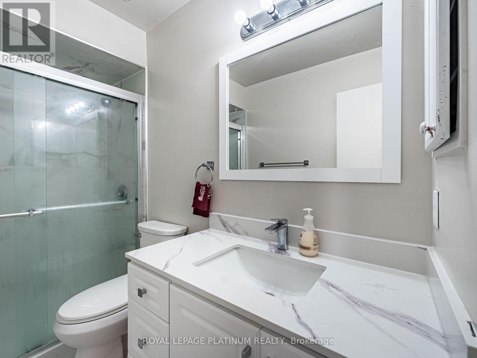 14 Wallingford Court, Brampton, Ontario  L6Y 4V7 - Photo 33 - W12630986