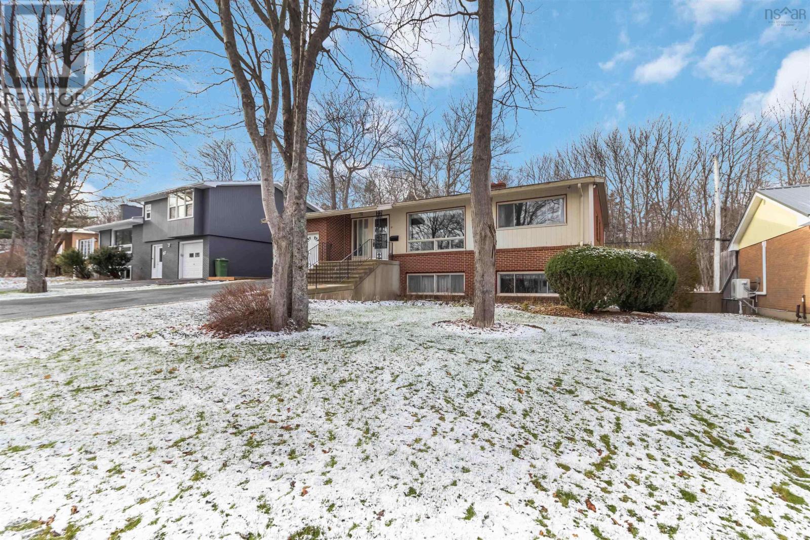 71 Woodward Crescent, Halifax, Nova Scotia  B3M 1J6 - Photo 3 - 202529277