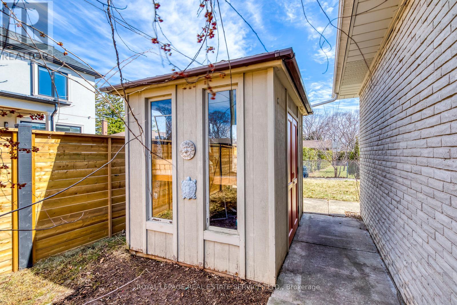 577 Trudale Court, Oakville, Ontario  L6L 4H2 - Photo 28 - W12632562