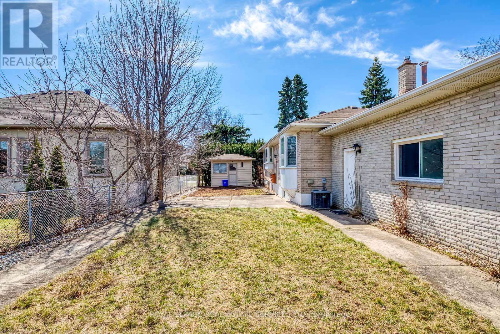 577 Trudale Court, Oakville, Ontario  L6L 4H2 - Photo 30 - W12632562