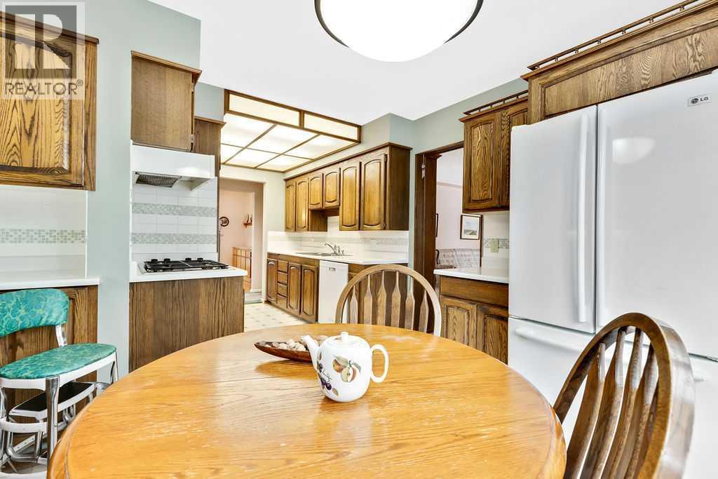 79 Chancellor Way Nw, Calgary, Alberta  T2K 1Y3 - Photo 18 - A2274614