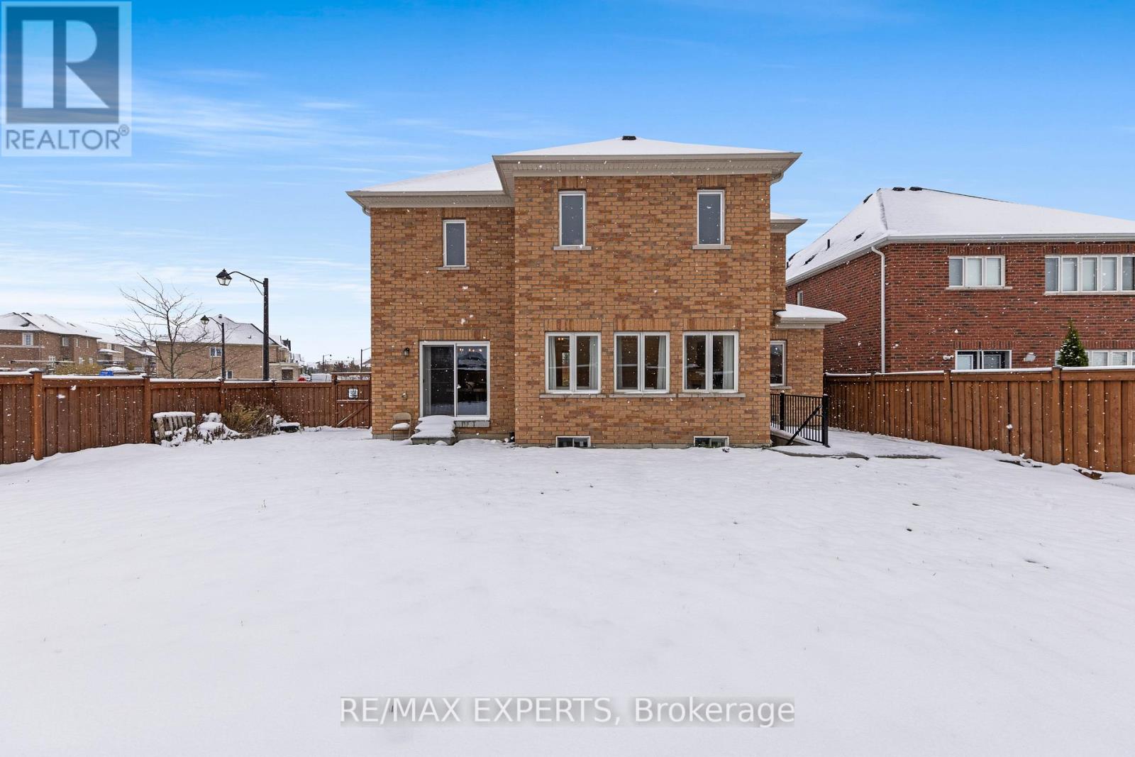 16 Vivian Creek Road, East Gwillimbury, Ontario  L0G 1M0 - Photo 40 - N12542938