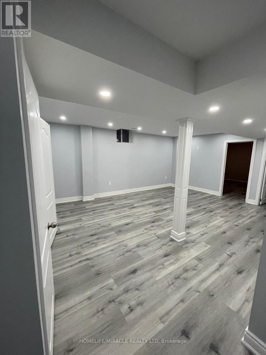 6 Smith Drive, Halton Hills, Ontario  L7G 5K6 - Photo 23 - W12632316