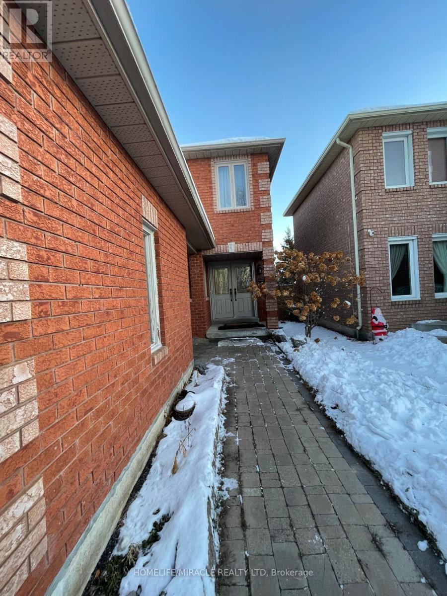 6 Smith Drive, Halton Hills, Ontario  L7G 5K6 - Photo 3 - W12632316