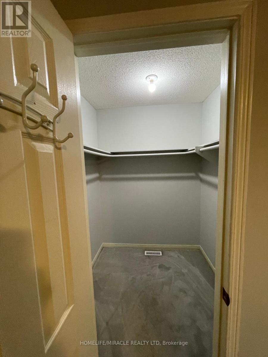 6 Smith Drive, Halton Hills, Ontario  L7G 5K6 - Photo 15 - W12632316