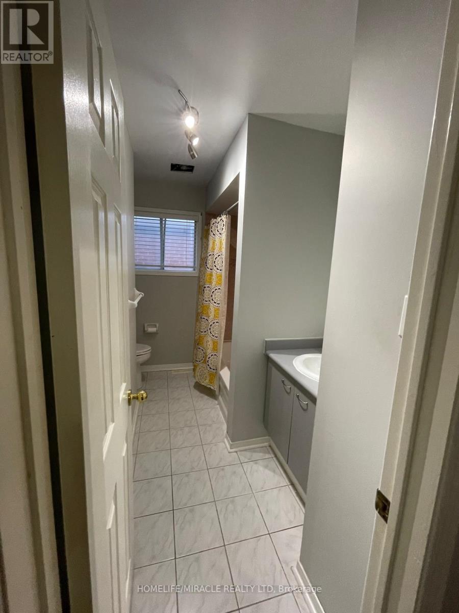 6 Smith Drive, Halton Hills, Ontario  L7G 5K6 - Photo 20 - W12632316