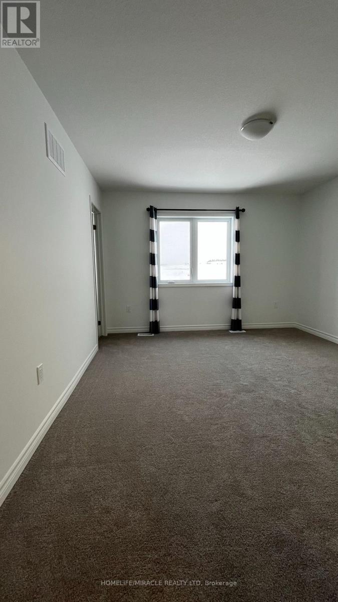 17 Canterhome Street, Kitchener, Ontario  N2R 0V2 - Photo 7 - X12630594