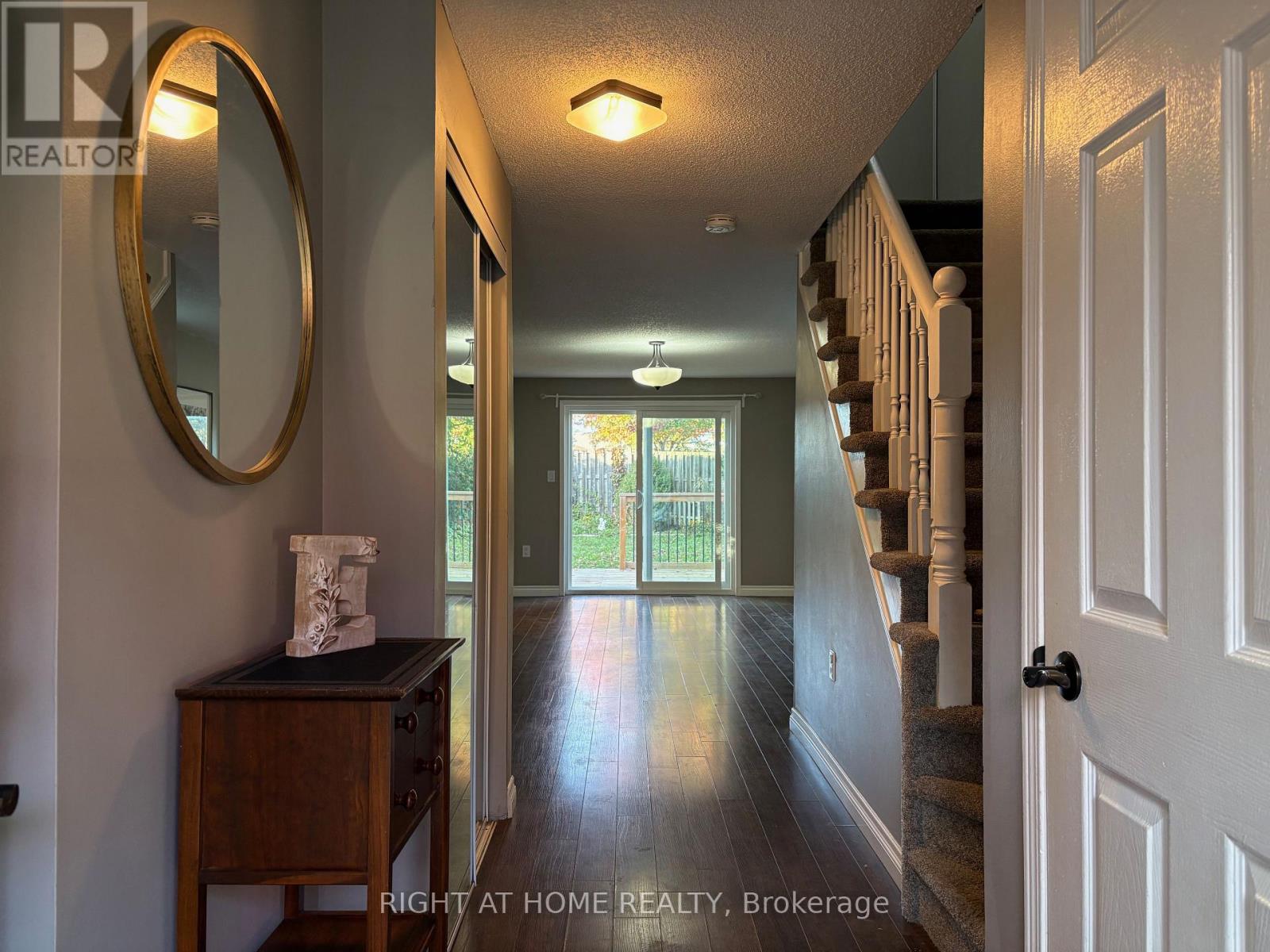 181 Columbia Road, Barrie (Holly), Ontario  L4N 8E2 - Photo 4 - S12632570