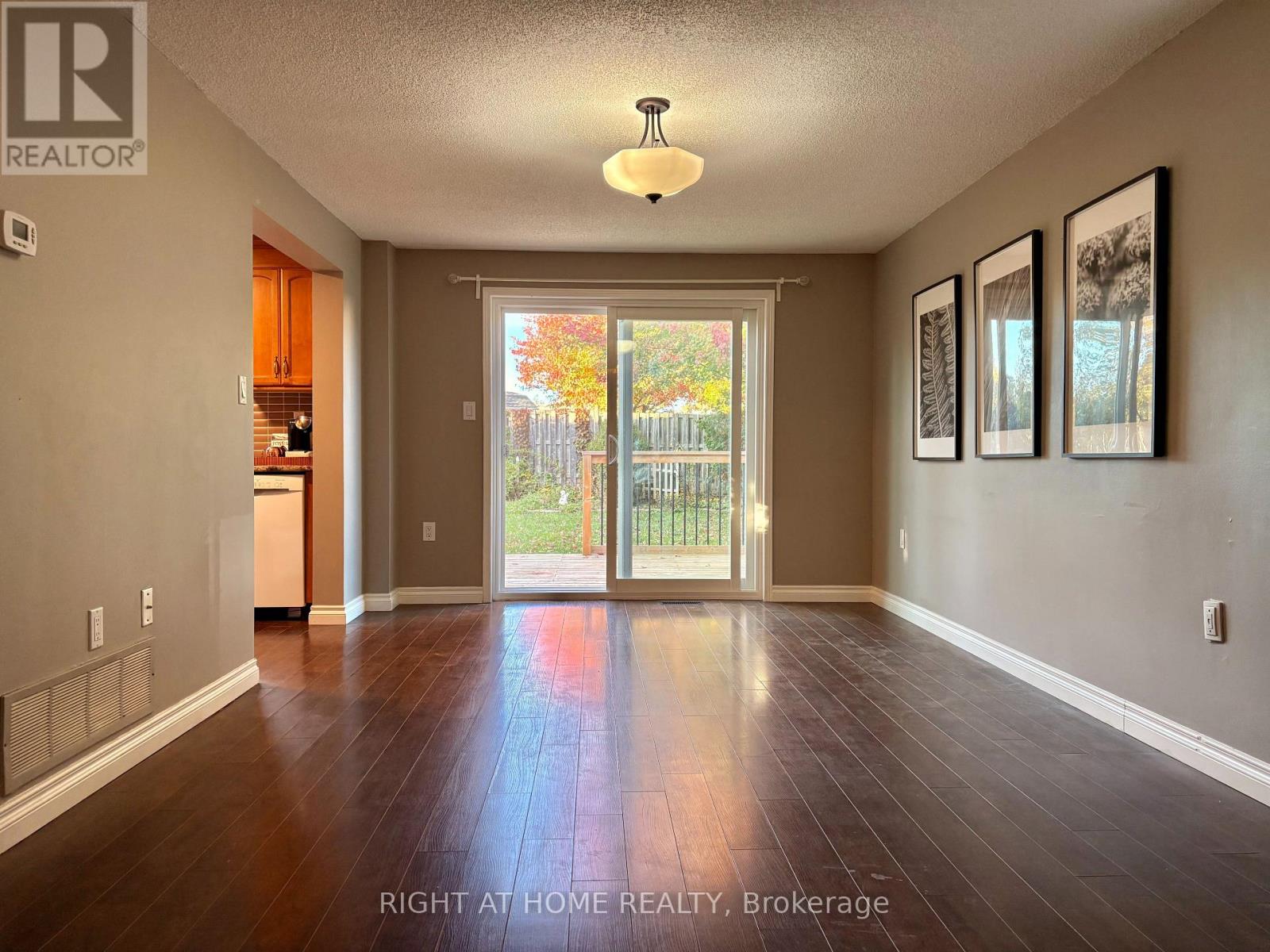 181 Columbia Road, Barrie (Holly), Ontario  L4N 8E2 - Photo 5 - S12632570